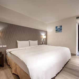 Business Double Room - No Window