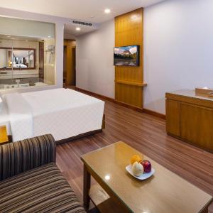 Eden Suite with City View and daily afternoon tea
