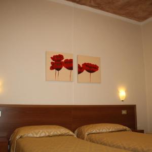 Twin Room with Bathroom