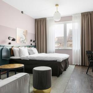 Family Room with Queen Bed and Sofa Bed - Non-Smoking