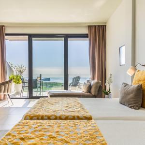 Twin Room with Bath