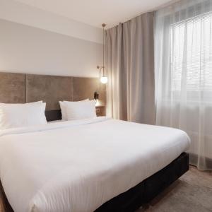 Two-Bedroom Premium Queen Suite with Sofa Bed and Mezzanine