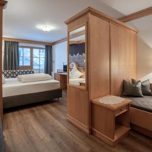 Triple Room with Balcony