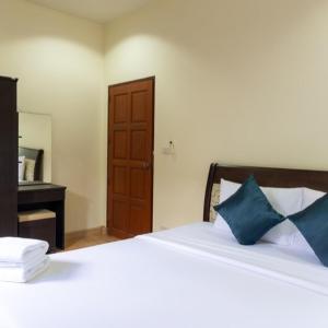 Quadruple Room with Garden View