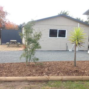 Bungalow with Kitchen (8 Adults)