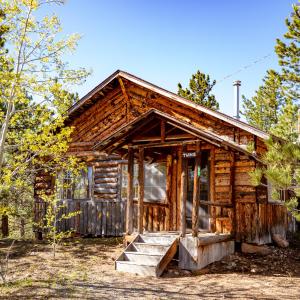 Twins Cabin - No Pets