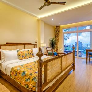 Premium Mountain View Room with Private Balcony 