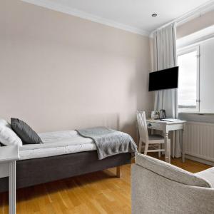 Single Room with Sofa Bed - Non-Smoking