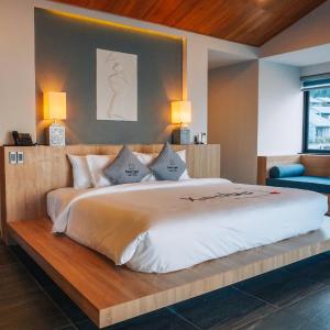 Water Pool Villa - Modern Style with Free Airport Shuttle Bus
