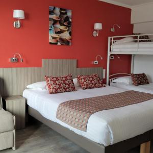Superior Quadruple Room with Sea View