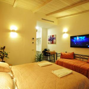 Triple Room with Balcony