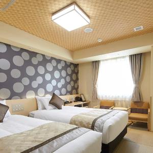 Deluxe Twin Room with Complimentary Lobby Drinks