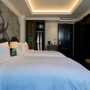 Connecting Suite With Balcony
