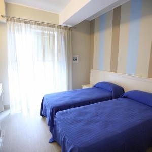 Large Twin Room