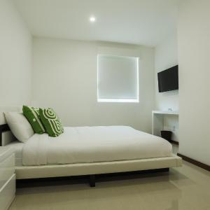 Apartment 5