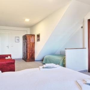 Triple Room with Private Bathroom