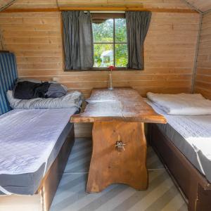 Cottage (2 Adults) No Toilet and Water