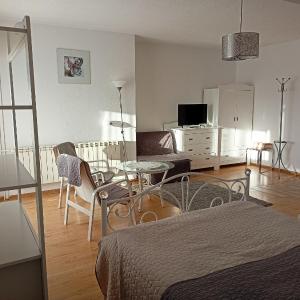 Triple Room with Private Bathroom
