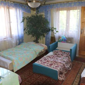 Standard Double Room with Shared Bathroom