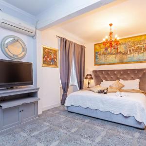 Superior Double Room First Floor (address: Zamanjina 12)