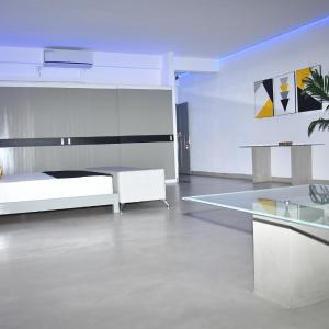 Deluxe Suite with Sea View