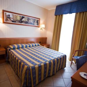 Double Room (1 Adult)
