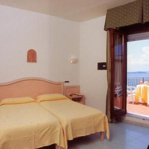 Triple Room with Balcony