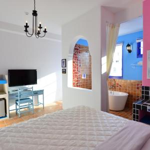 Superior Double Room with Balcony with Garden View