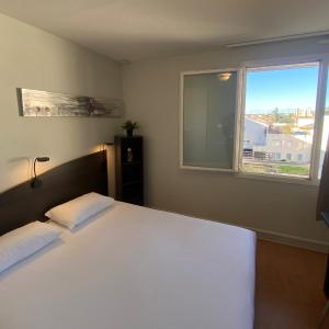Studio (1 or 2 Adults)