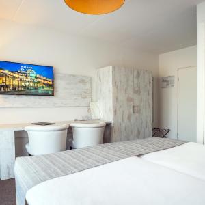 Double Room with Shower