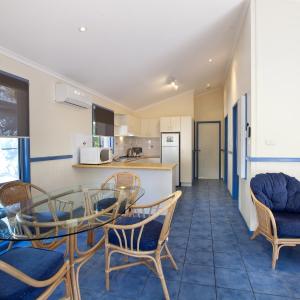 Driftwood Two Bedroom Lodge