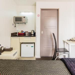 Compact Studio