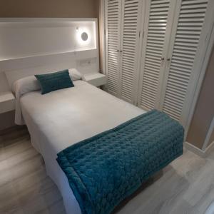 Small Single Room