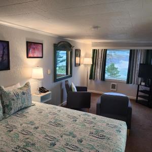 Queen Room with Sea View