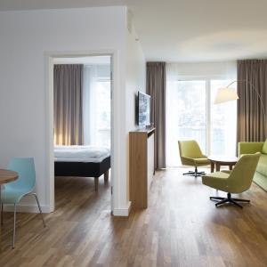 Three-Bedroom Apartment with Ocean View