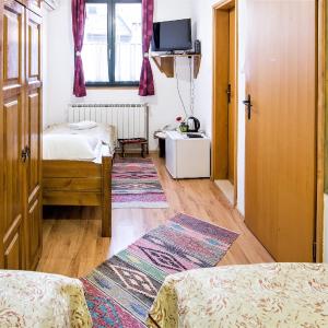 Basic Triple Room