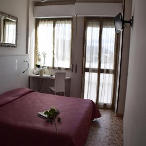 Double or Twin Room with Sea View