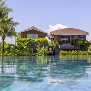 Three-Bedroom Villa with Daily Afternoon tea at VIP Lounge