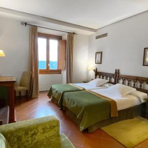 Standard Double Room (2 Adults + 1 Child)