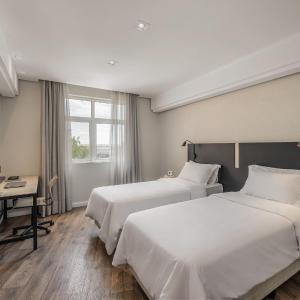 Standard Twin Room 2 singles beds