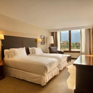 Deluxe Room with Sunset View 