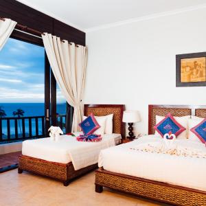 Family Suite with Sea View