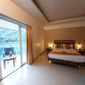 Suite with Balcony