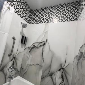 King Room - Non-Smoking