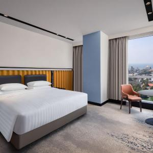 Premier Corner King Room with Ocean View – Includes a 20% discount at Beira Kitchen and Ala Carte