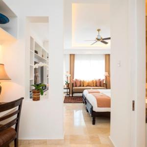 Residence Deluxe King Room
