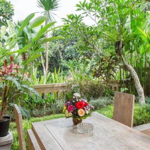 One-Bedroom Villa with Garden View