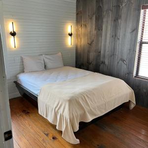 One-Bedroom Cottage