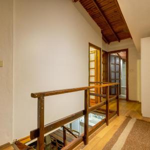 Villa with Garden View