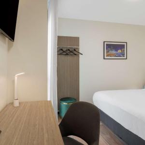 Executive Queen Room